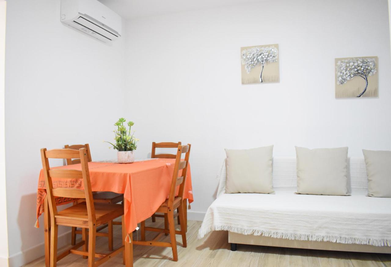 La Arana'S Home: Coqueta Casita Muy Cerca De La Playa Malaga Luaran gambar